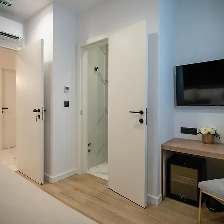 Amelie Luxury 1 Guest house *
